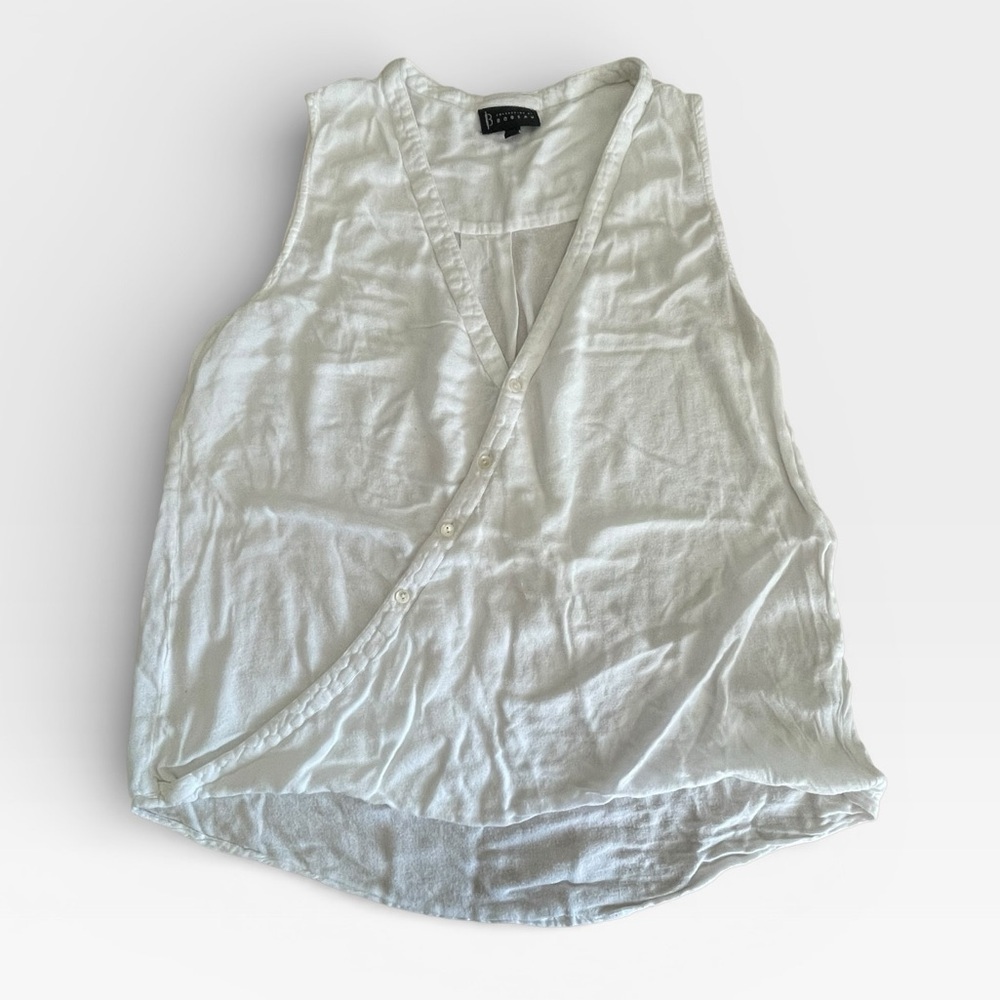 Bobear White V-Neck Sleeveless Cross Front blouse Size: M - Picture 8 of 12